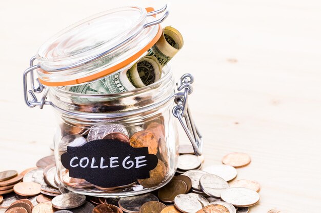 Navigating College Costs: San Diego's Expert Financial Planning Guide
